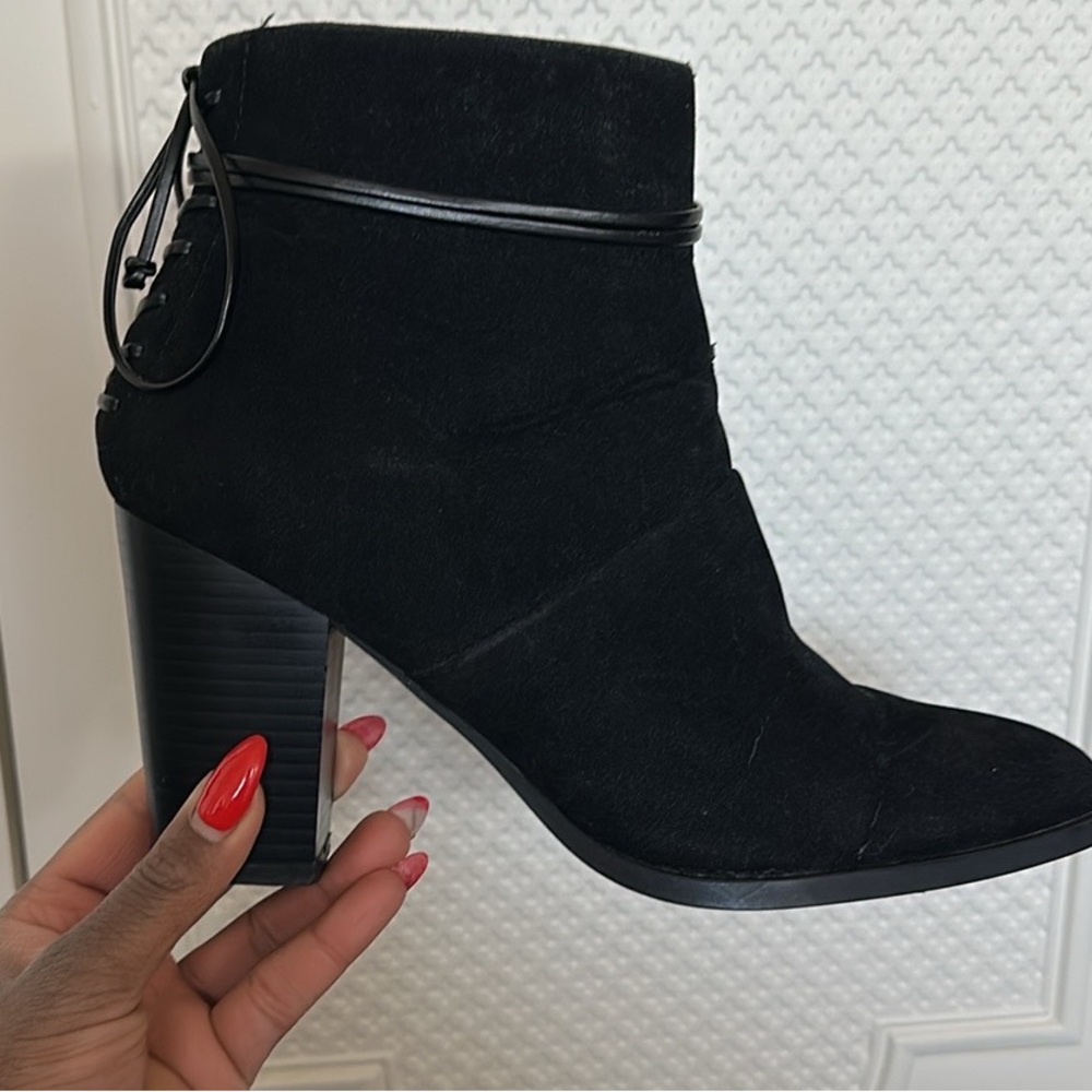 ShoeDazzle “Hannah” Black Suede Heeled Ankle Bootie
